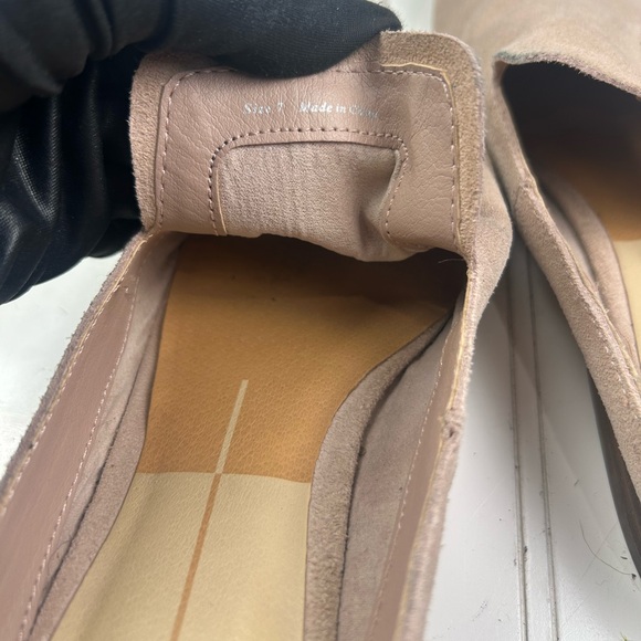 Dolce Vita Taupe Suede Slip-On Mule Flats Womenโs Size 7 - Picture 4 of 9